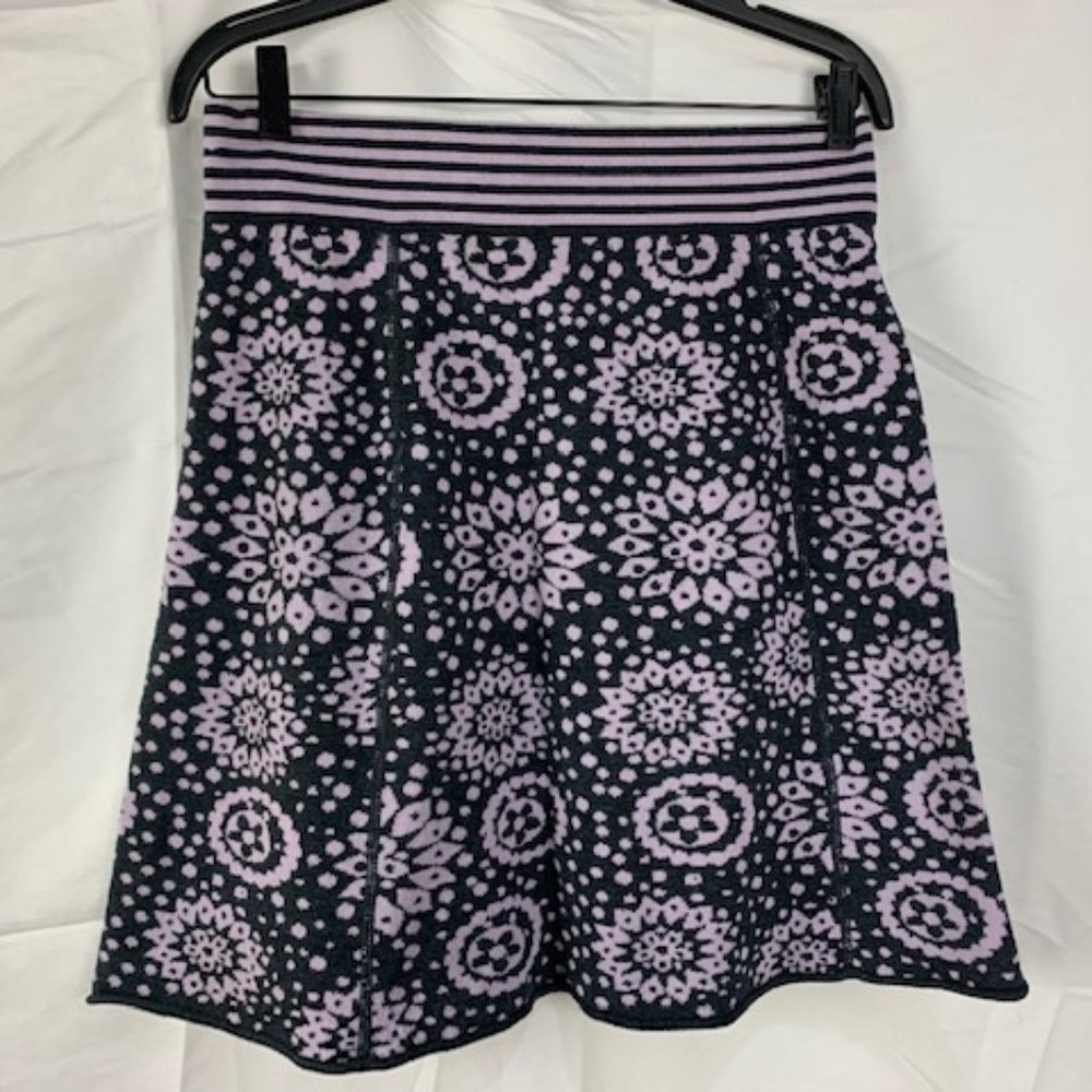 knitted skirt by AKINI
